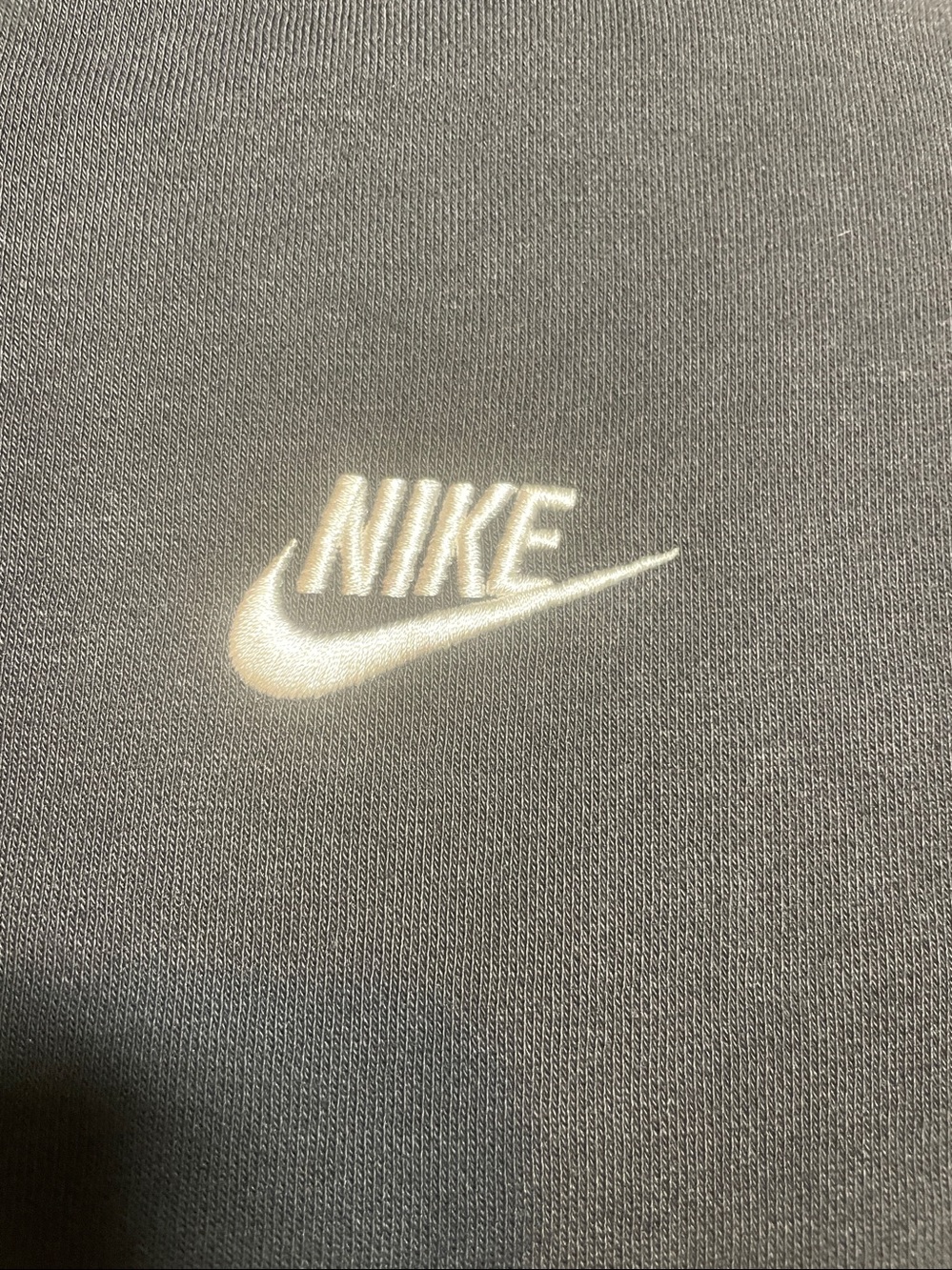 Nike Men’s Charcoal Gray Pullover Hoodie with White Logo - Picture 5 of 11